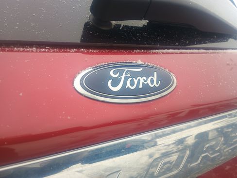 Certified 2023 Ford Explorer XLT w/ Equipment Group 202A image 10