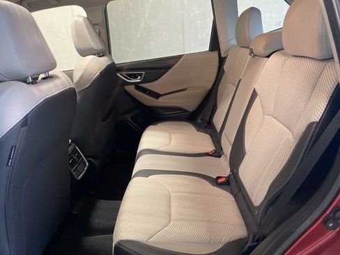 Used 2019 Subaru Forester Premium w/ All-Weather Package image 12