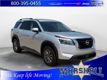 Used 2025 Nissan Pathfinder SV