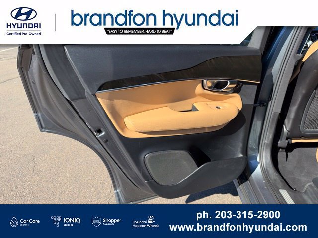 Used 2018 Volvo XC90 T6 Momentum w/ Convenience Package AWD/4WD image 10