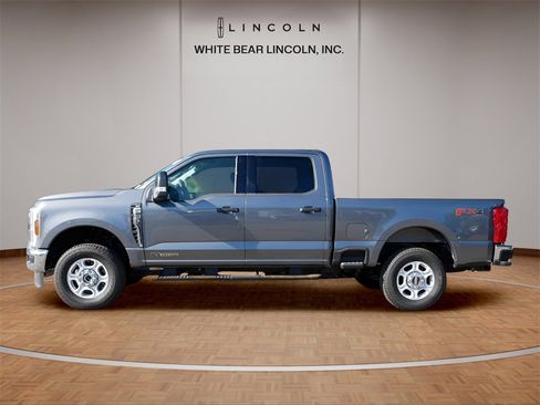 Used 2025 Ford F250 XLT w/ FX4 Off-Road Package image 11