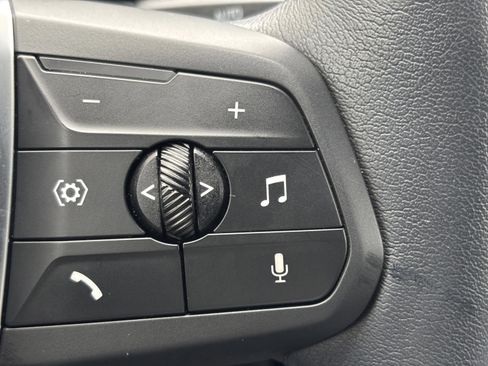 Used 2025 BMW X2 xDrive28i image 11