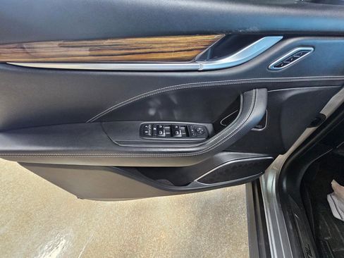 Used 2018 Maserati Levante GranLusso image 24