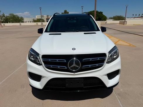 Used 2017 Mercedes-Benz GLS 550 4MATIC w/ Driver Assistance Package image 21