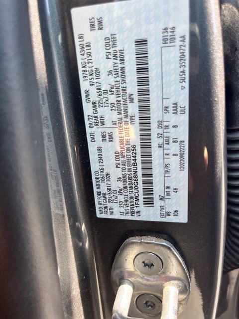 Used 2022 Ford Escape SE w/ Convenience Package FWD image 12