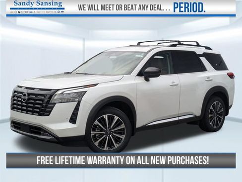 New 2026 Nissan Pathfinder Platinum w/ Accent Package AWD/4WD image 1
