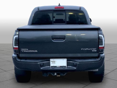 Used 2015 Toyota Tacoma PreRunner w/ TRD Sport Package RWD image 5