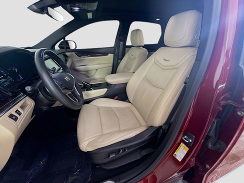 Used 2018 Cadillac XT5 Luxury FWD image 22
