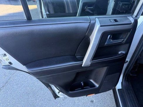 Used 2016 Toyota 4Runner SR5 RWD image 18