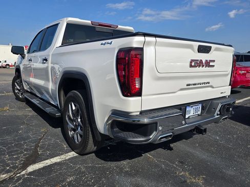 Used 2024 GMC Sierra 1500 SLT w/ SLT Premium Plus Package AWD/4WD image 5