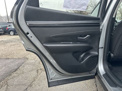 Used 2022 Hyundai Tucson SEL image 17