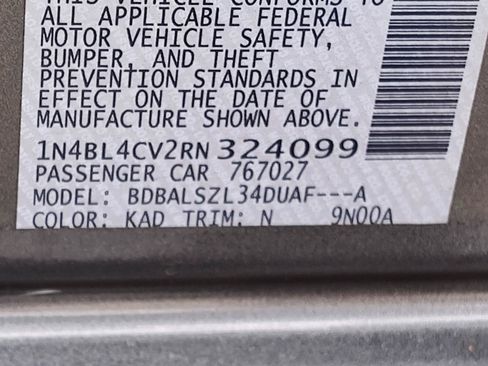 Used 2024 Nissan Altima 2.5 SR w/ SR Premium Package FWD image 13