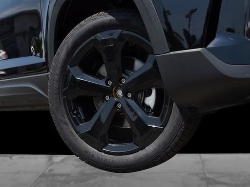 New 2026 Volkswagen Taos SE AWD/4WD image 3