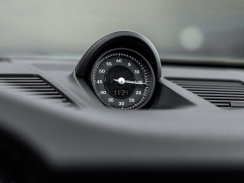 Certified 2024 Porsche 911 Targa 4S w/ Premium Package image 25