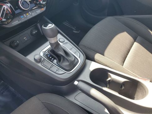 Used 2023 Hyundai Kona SEL AWD/4WD image 19