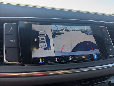 Used 2024 Buick Enclave Premium image 22