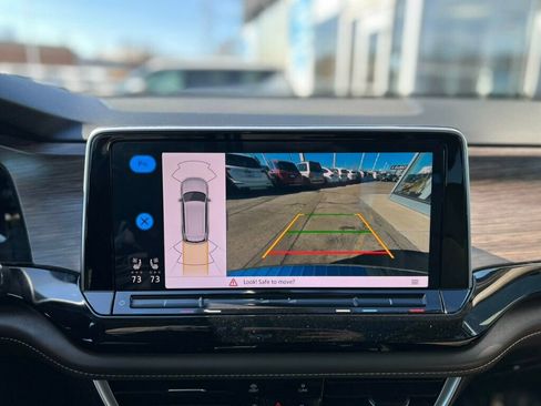 Used 2024 Volkswagen Atlas SEL image 31