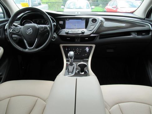 Used 2020 Buick Envision Essence FWD image 12
