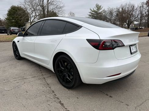 Used 2023 Tesla Model 3 Standard Range image 7