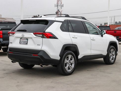 Certified 2025 Toyota RAV4 XLE w/ Convenience Package FWD image 7