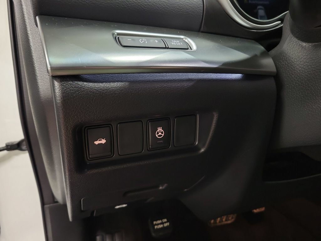 Used 2023 Nissan Maxima SL FWD image 25