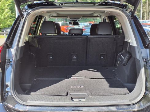 New 2025 Nissan Rogue Platinum image 6