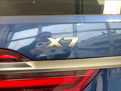 Used 2021 BMW X7 M50i image 47
