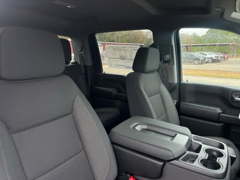 New 2026 Chevrolet Silverado 2500 Custom w/ Custom Value Package image 18