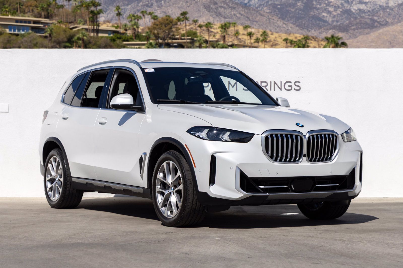 Certified 2024 BMW X5 xDrive40i AWD/4WD image 2