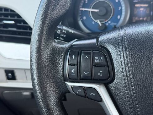 Used 2020 Toyota Sienna LE AWD/4WD image 23