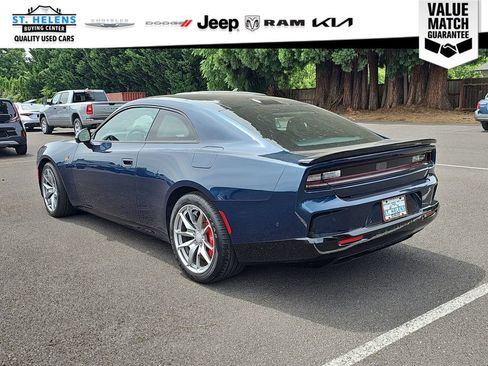Used 2024 Dodge Charger Daytona Scat Pack w/ Plus Group AWD/4WD image 4