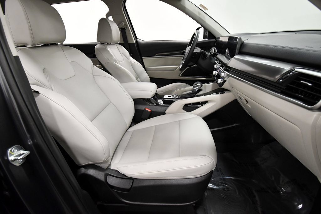 Certified 2024 Kia Telluride S AWD/4WD image 18