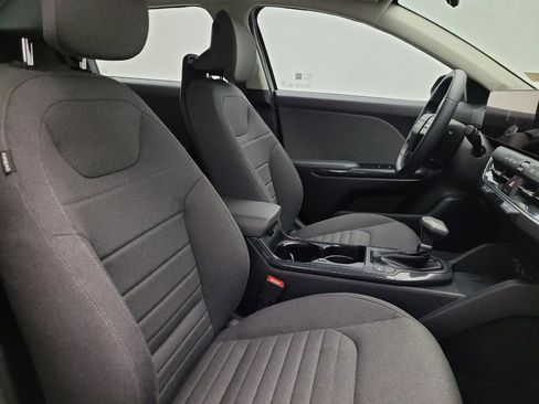 Used 2025 Kia K4 EX FWD image 21