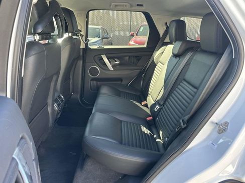 Used 2023 Land Rover Discovery Sport S image 24