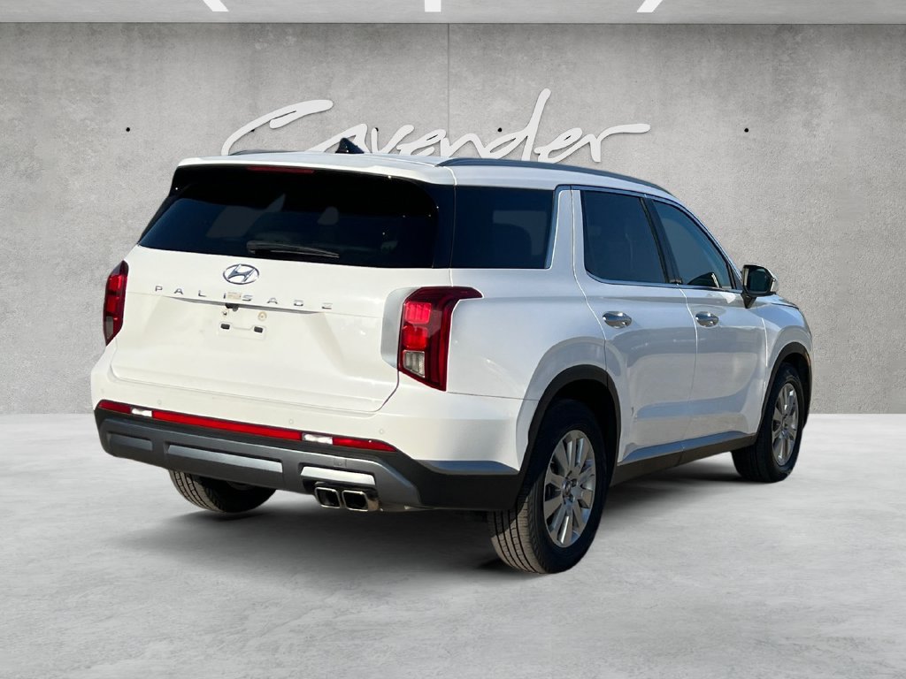 Used 2025 Hyundai Palisade SEL FWD image 16