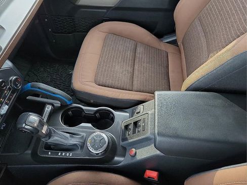 Used 2022 Ford Bronco Outer Banks AWD/4WD image 30