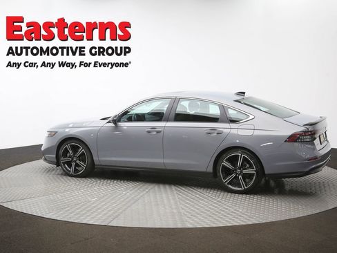 Used 2025 Honda Accord Sport image 59