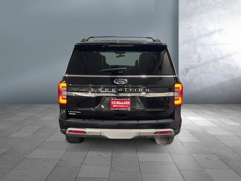 Used 2024 Ford Expedition Limited image 5