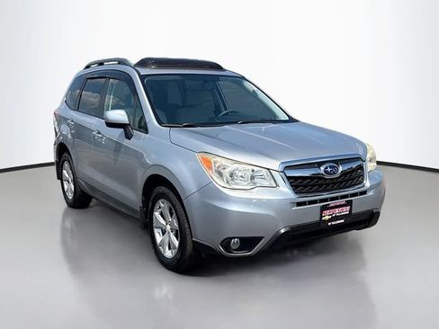 Used 2015 Subaru Forester 2.5i Premium w/ All-Weather Package AWD/4WD image 3