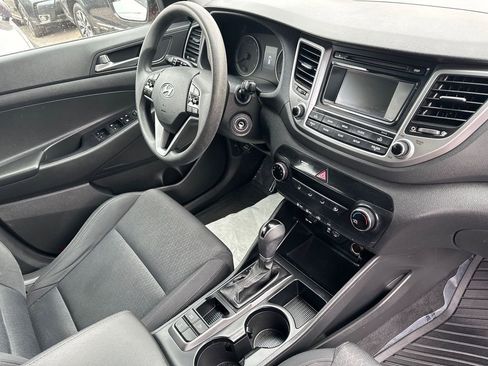 Used 2017 Hyundai Tucson SE image 33