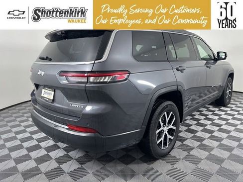 Used 2024 Jeep Grand Cherokee L Limited w/ Luxury Tech Group II image 3