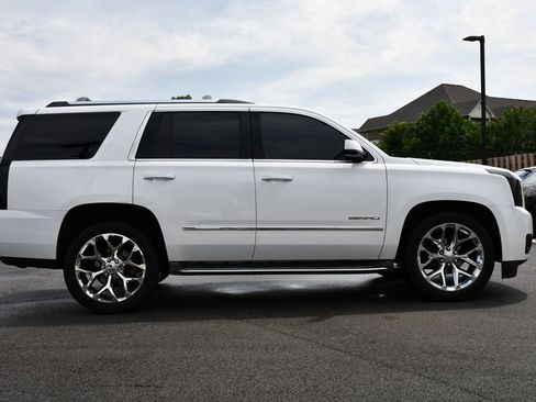 Used 2015 GMC Yukon Denali w/ Touring Package AWD/4WD image 8