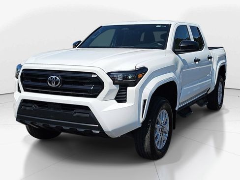 Used 2024 Toyota Tacoma SR AWD/4WD image 8