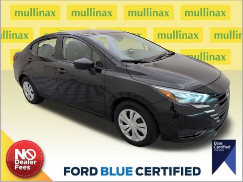 Used 2025 Nissan Versa S FWD image 1