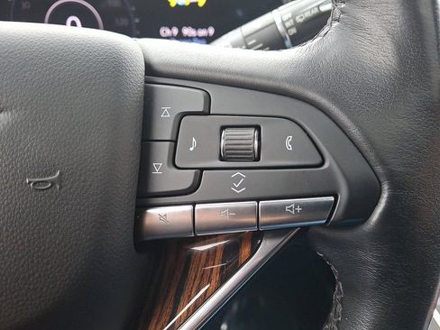 Used 2022 Cadillac Escalade Premium Luxury w/ Performance Package image 24