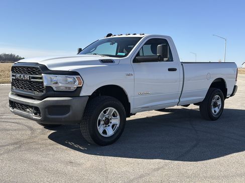 Used 2019 RAM 3500 Tradesman image 2