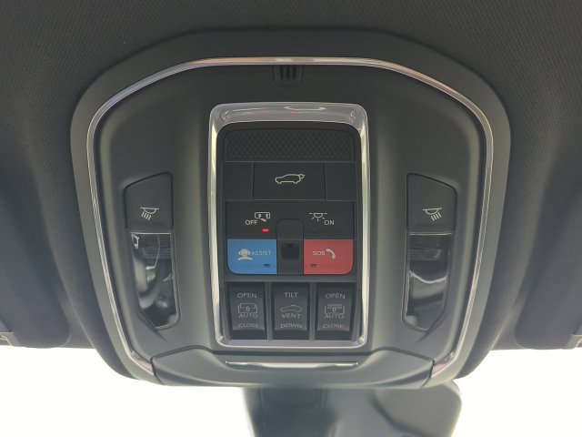 New 2027 Jeep Grand Cherokee Limited AWD/4WD image 25
