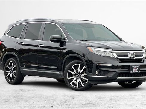 Used 2019 Honda Pilot Touring image 2