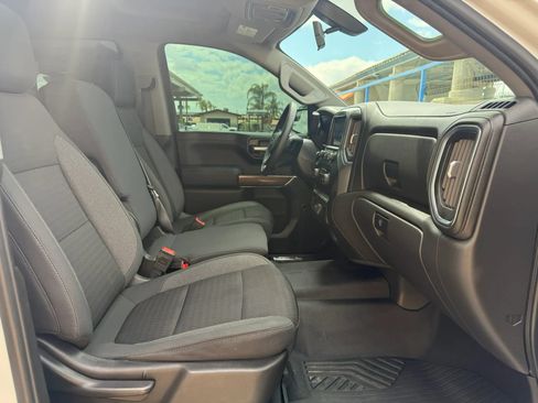 Used 2020 Chevrolet Silverado 1500 RST AWD/4WD image 16