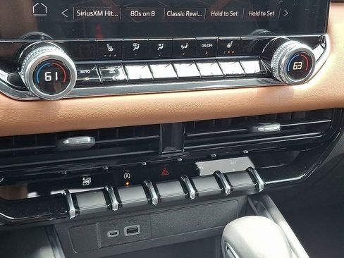 New 2025 GMC Canyon AT4 w/ Nightfall Edition image 38